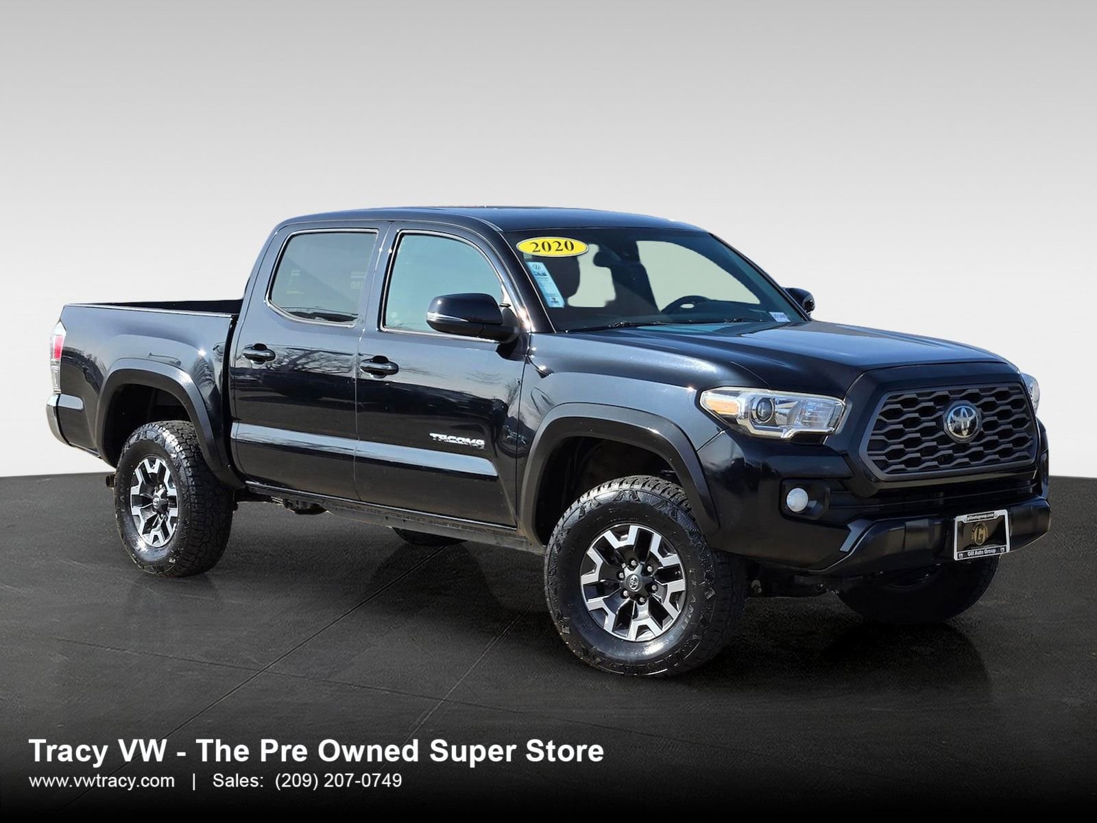 Used 2020 Toyota Tacoma TRD Off-Road image 1