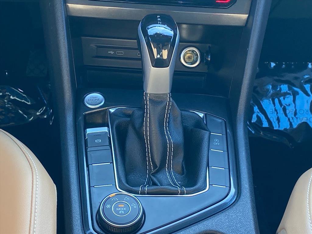 Certified 2023 Volkswagen Tiguan SE w/ Panoramic Sunroof Package image 9