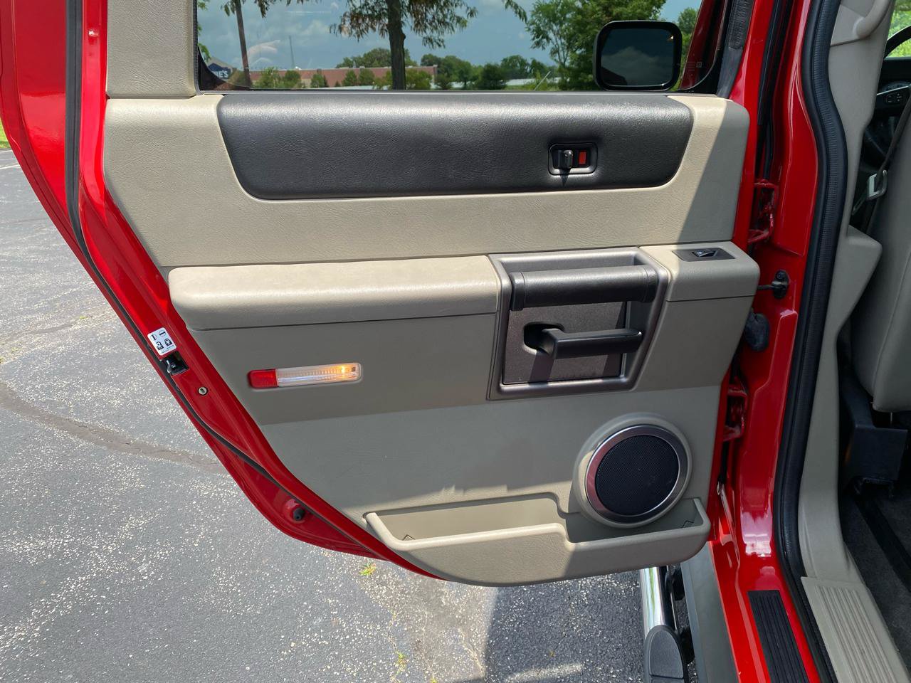 Used 2004 HUMMER H2 AWD/4WD image 26