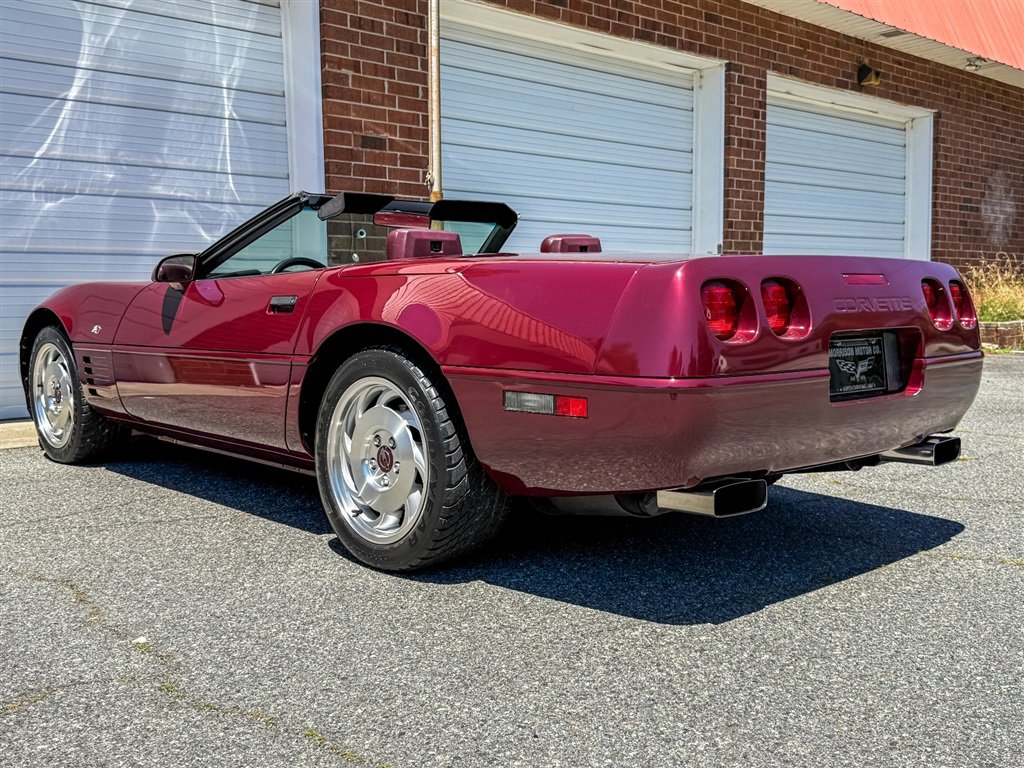 Used 1993 Chevrolet Corvette Convertible RWD image 24
