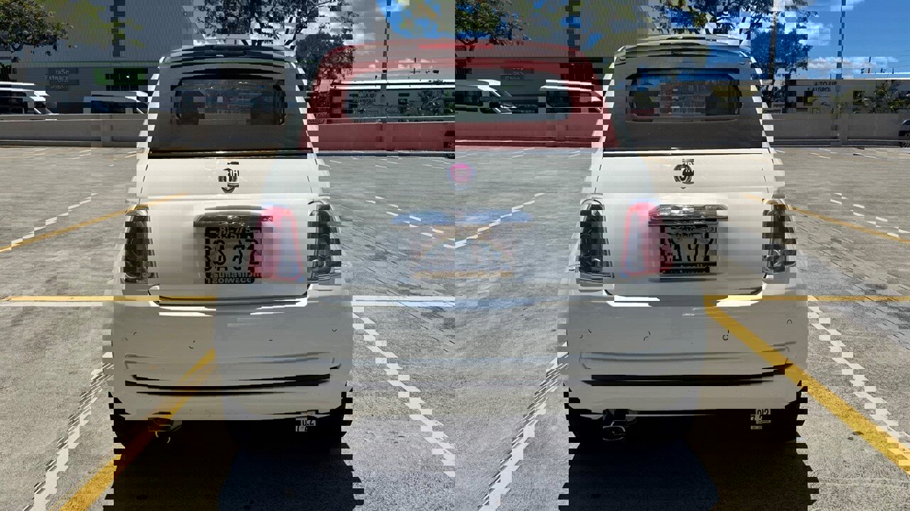 Used 2015 FIAT 500 Pop image 5