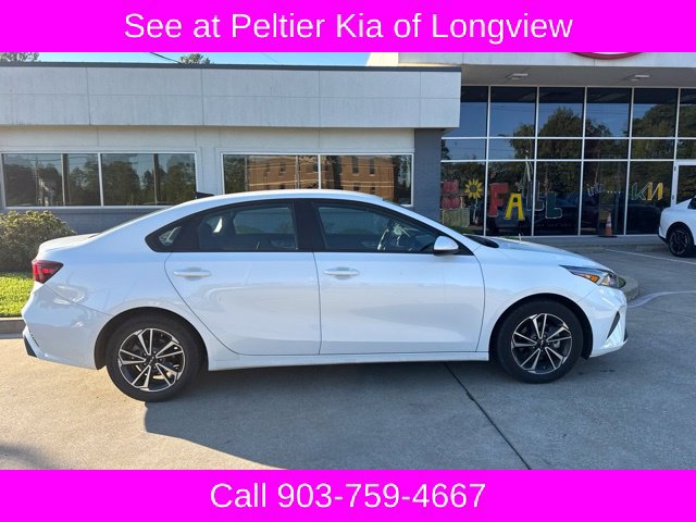 Used 2024 Kia Forte LXS FWD image 4