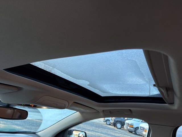 Used 2018 GMC Acadia SLT w/ LPO, Cargo Package image 12