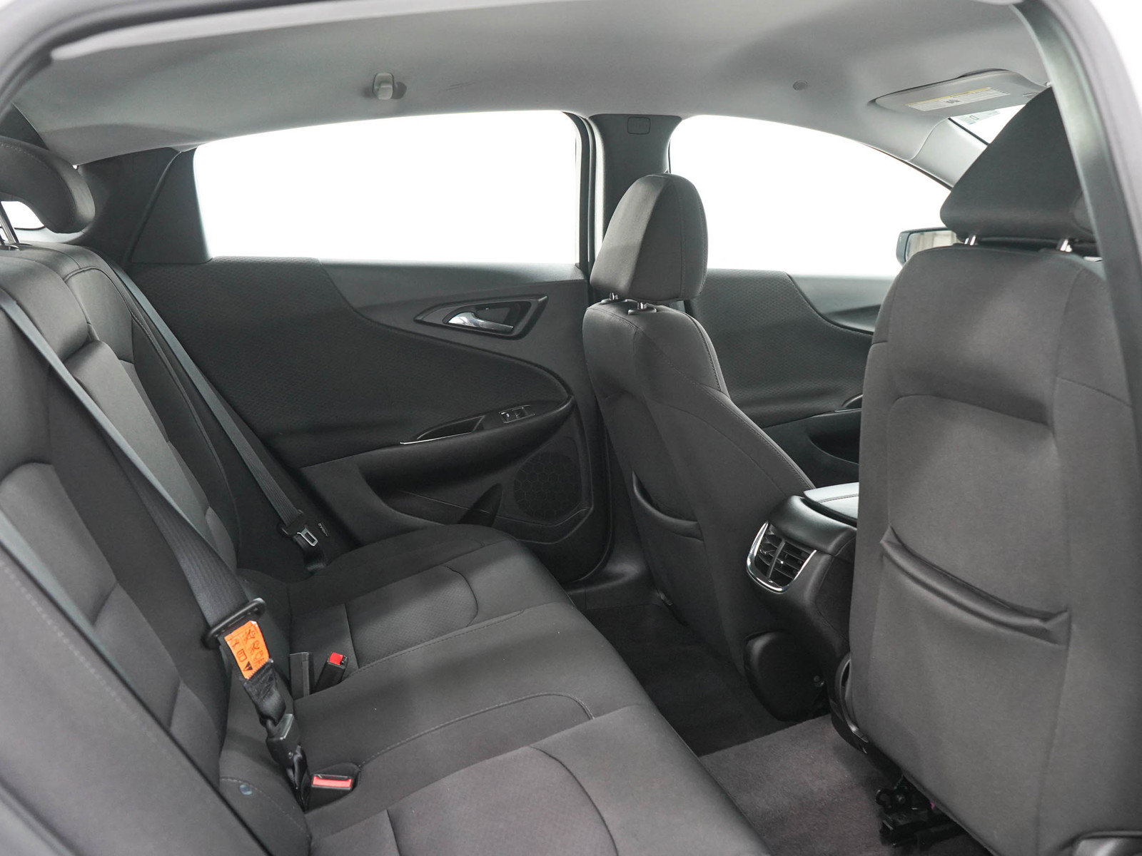 Used 2018 Chevrolet Malibu LT FWD image 12