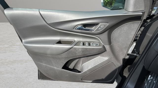 Used 2024 Chevrolet Equinox LT FWD image 17