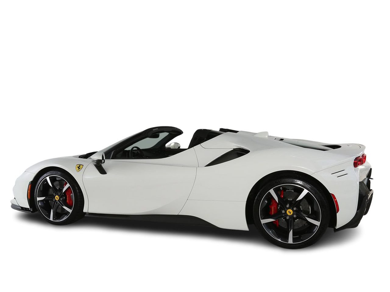 Used 2023 Ferrari SF90 Spider AWD/4WD image 15