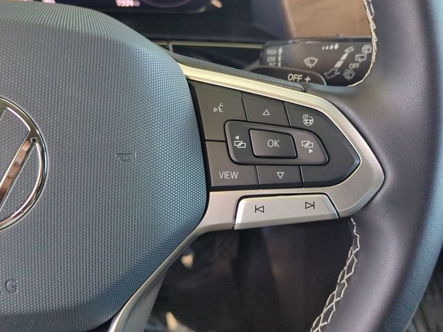 Used 2026 Volkswagen Atlas SE FWD image 13