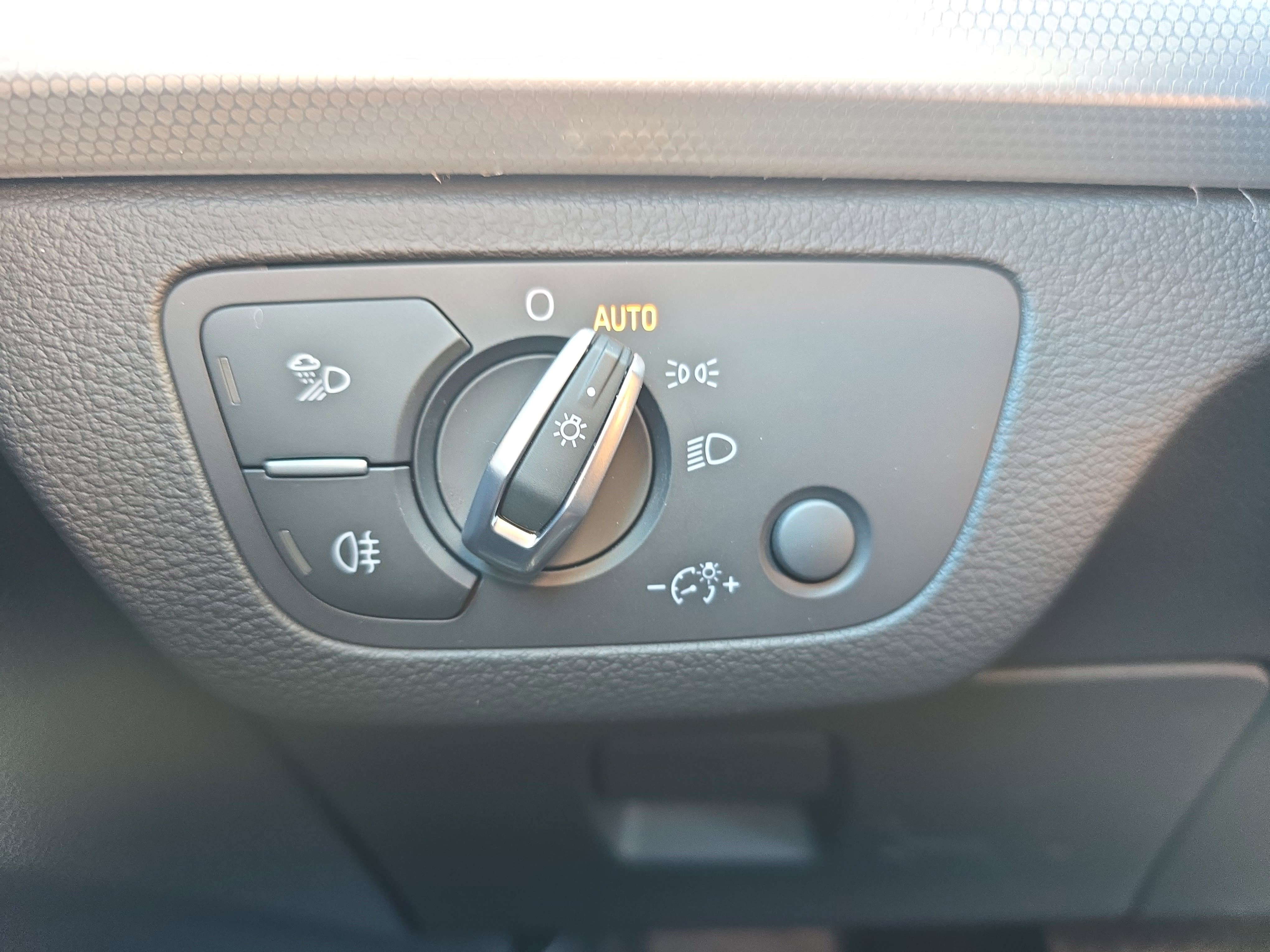 Certified 2025 Audi Q5 2.0T Premium Plus w/ Premium Plus Package image 24