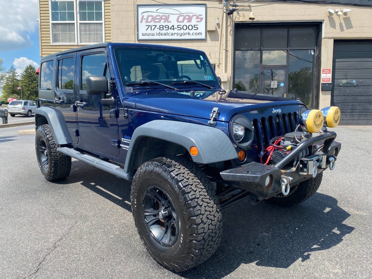 Used 2013 Jeep Wrangler Unlimited Sport image 1