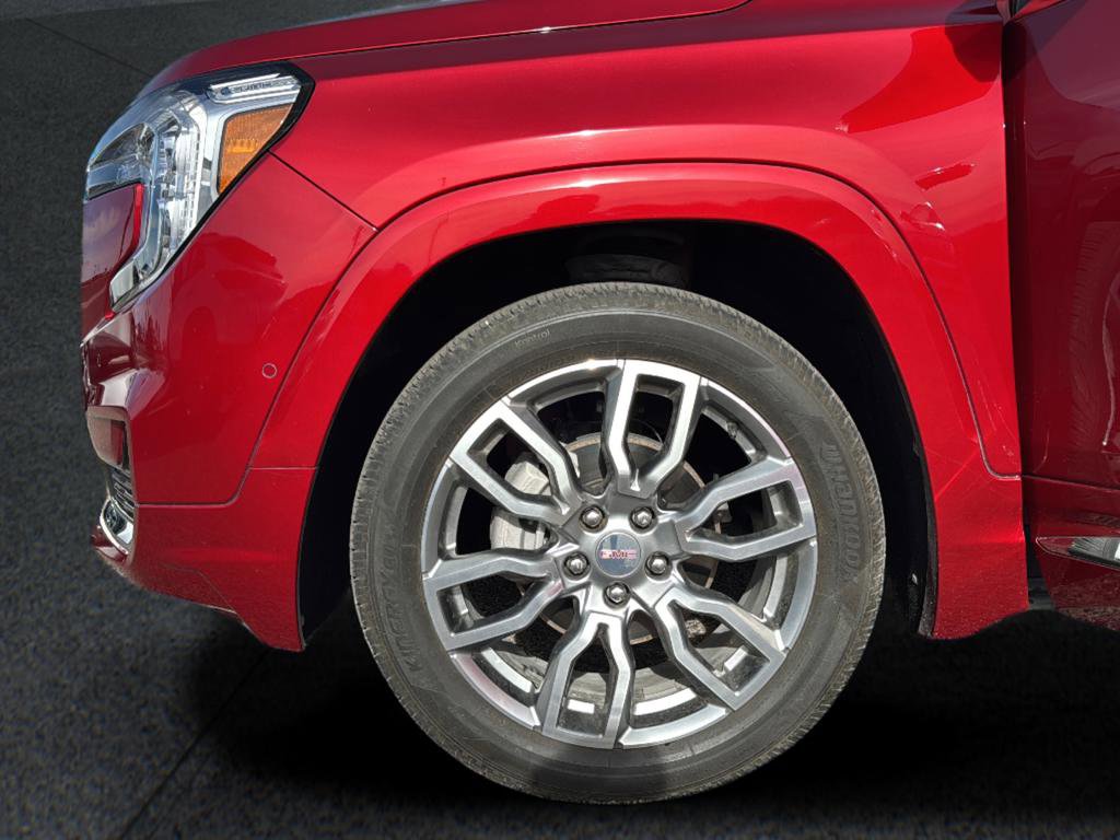 Used 2024 GMC Terrain Denali w/ Denali Premium Package image 25
