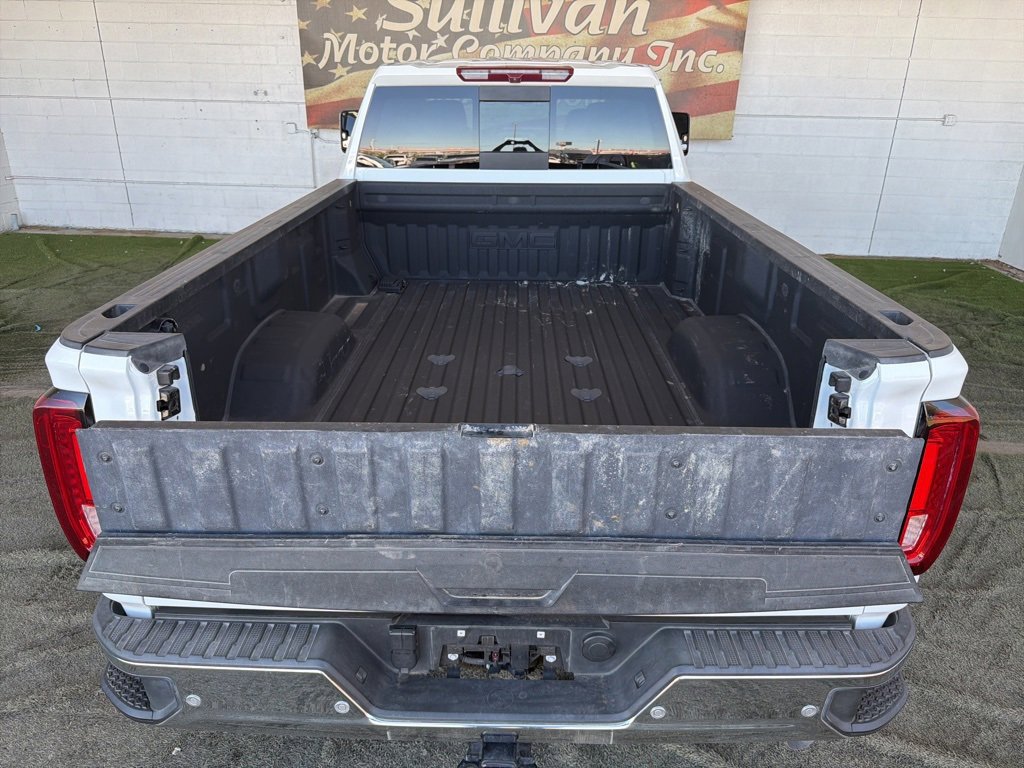 Used 2023 GMC Sierra 3500 SLT w/ SLT Premium Package image 11