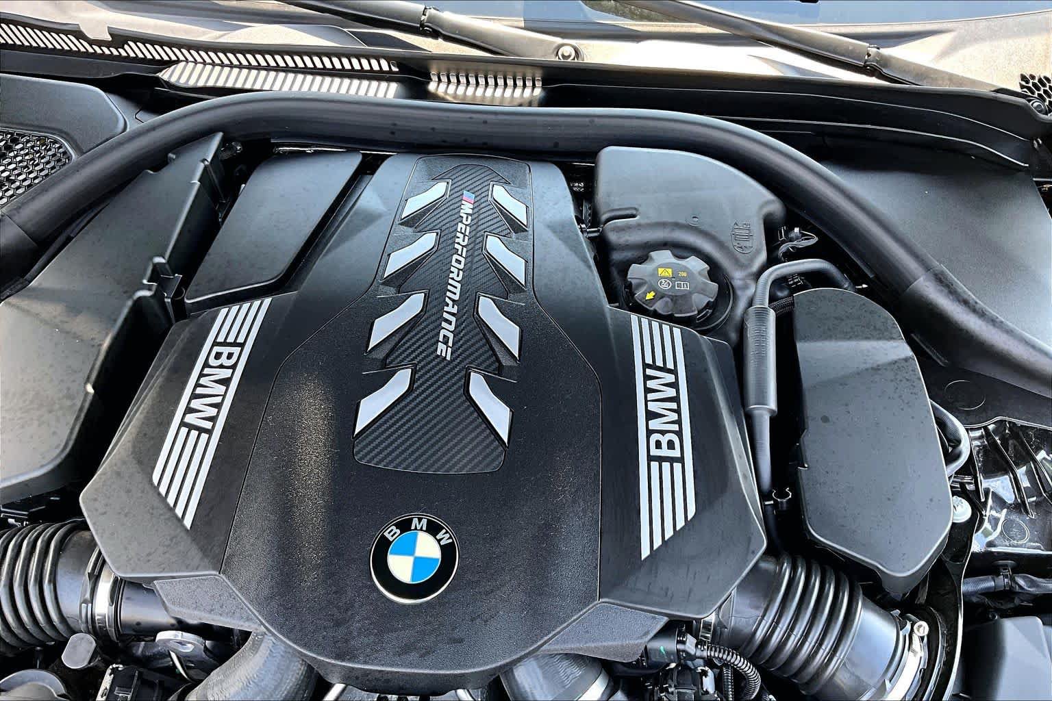 Used 2023 BMW M550i xDrive w/ Executive Package AWD/4WD image 34