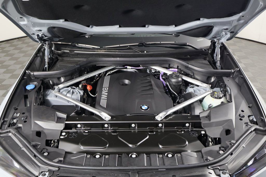 New 2026 BMW X5 xDrive40i w/ M Sport Package image 9