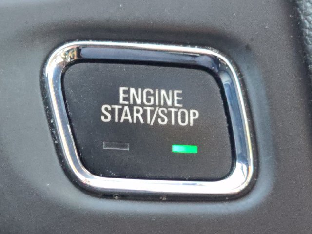 Used 2018 GMC Acadia Denali w/ Technology Package FWD image 34