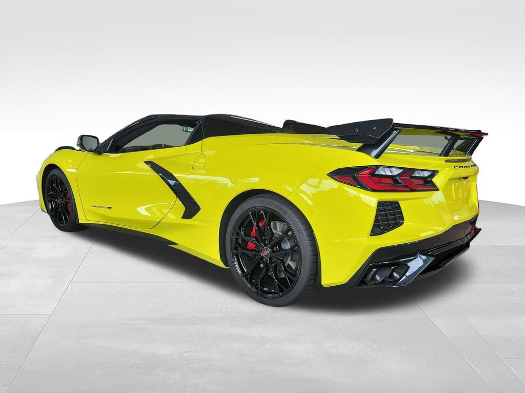 Used 2023 Chevrolet Corvette Stingray Premium Conv w/ Z51 Performance Package RWD image 7
