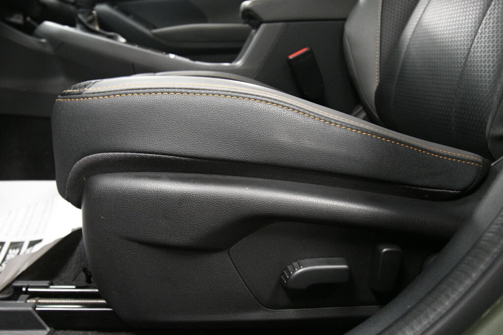 Used 2024 Subaru Crosstrek 2.5i Wilderness AWD/4WD image 11