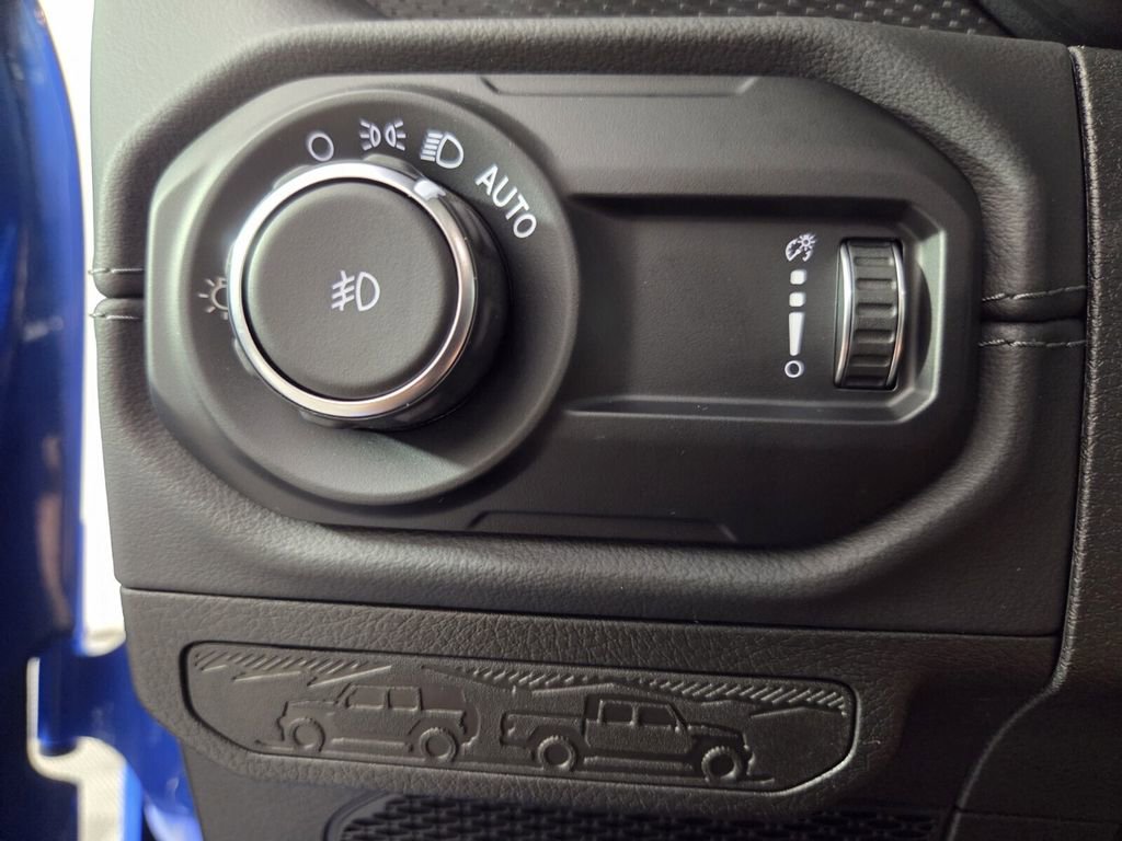 Certified 2025 Jeep Wrangler Rubicon w/ Safety Group image 21
