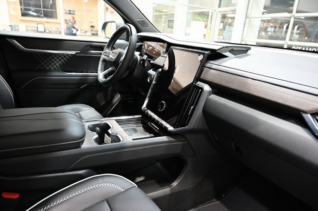 New 2026 GMC Acadia Denali w/ Super Cruise Package image 14