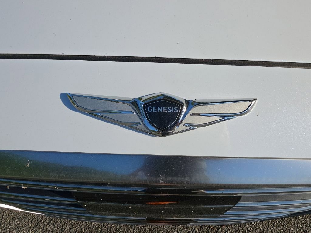 Used 2019 Genesis G80 3.8 RWD image 6