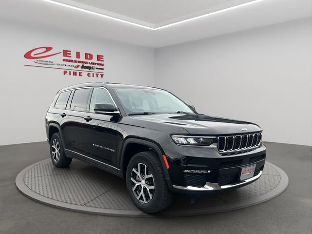 Used 2023 Jeep Grand Cherokee L Limited AWD/4WD image 9