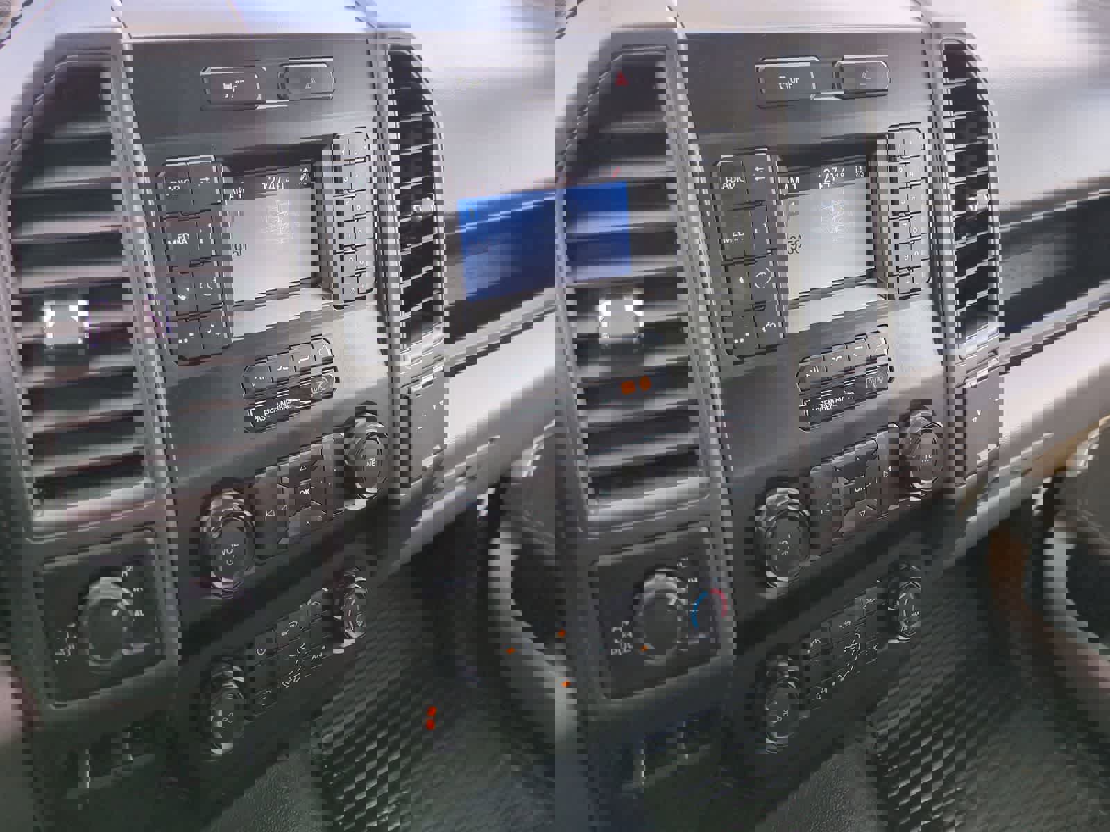 Used 2022 Ford F250 XL w/ STX Appearance Package AWD/4WD image 27