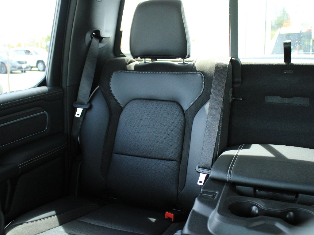 New 2026 RAM 1500 Laramie AWD/4WD image 35