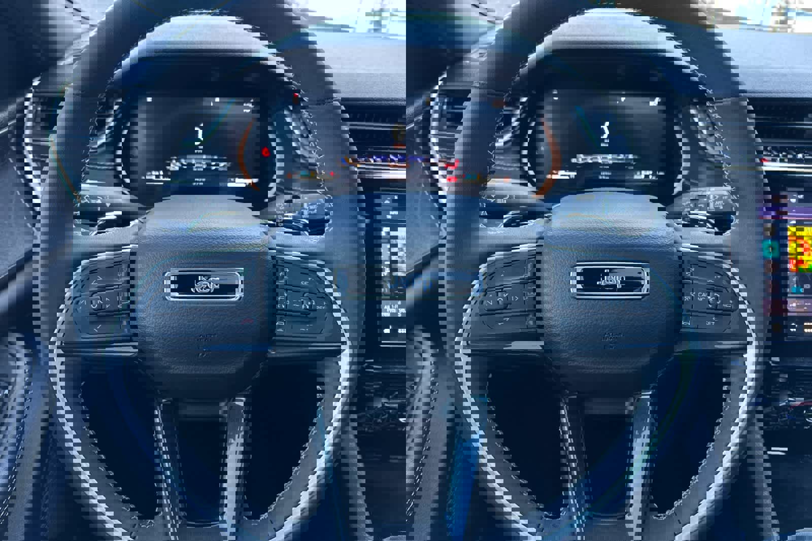 Used 2023 Jeep Grand Cherokee L Laredo image 24