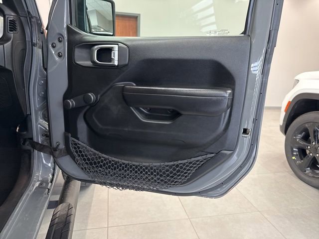 Used 2019 Jeep Wrangler Sport image 42