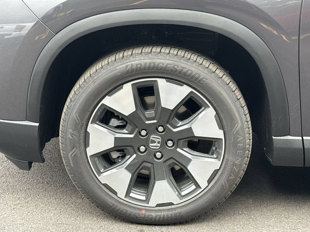 New 2026 Honda Pilot Touring image 19