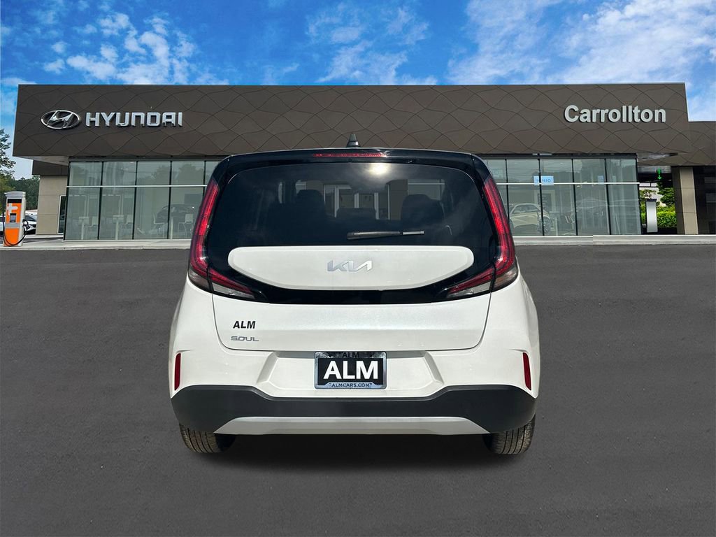 Used 2025 Kia Soul LX w/ LX Technology Package image 6