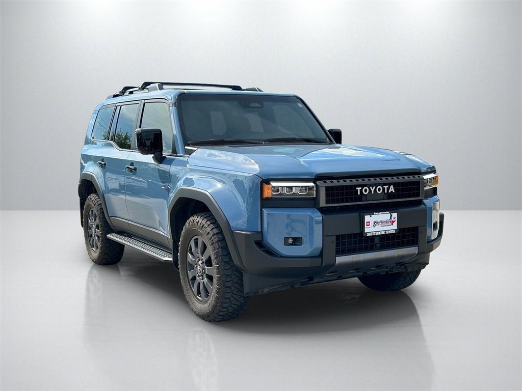 Used 2025 Toyota Land Cruiser image 3