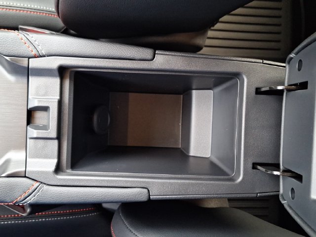 New 2026 Nissan Kicks SR w/ SR Premium Package FWD image 26