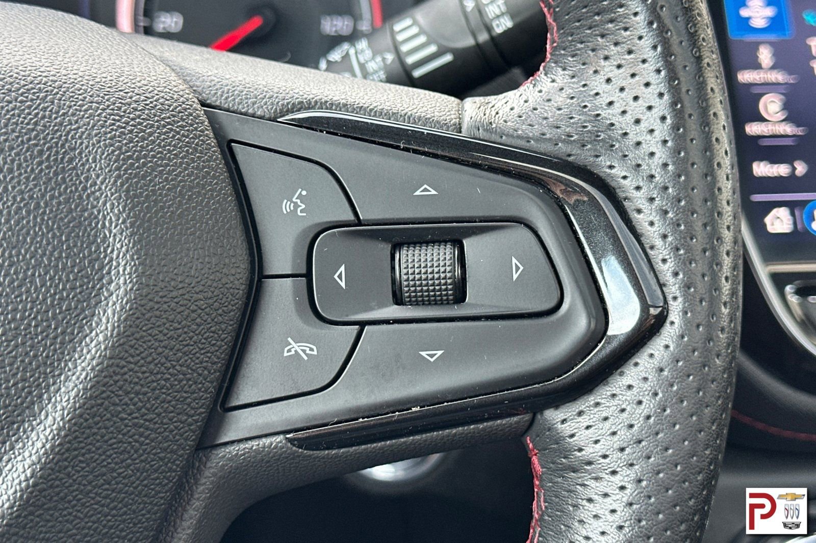 Certified 2022 Chevrolet TrailBlazer RS w/ Sun and Liftgate Package image 28