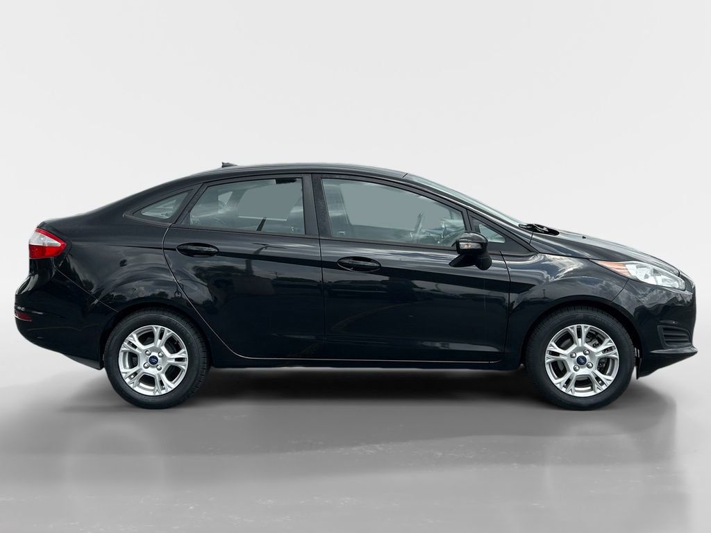 Used 2014 Ford Fiesta SE FWD image 4