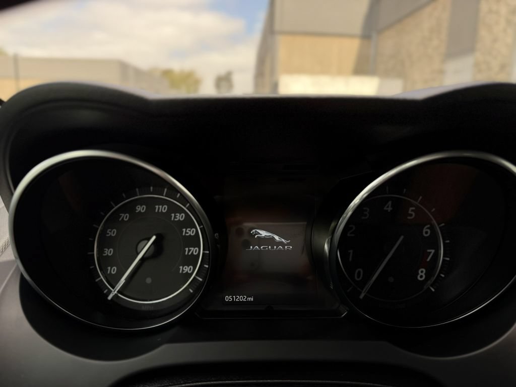 Used 2017 Jaguar F-TYPE Coupe RWD image 19