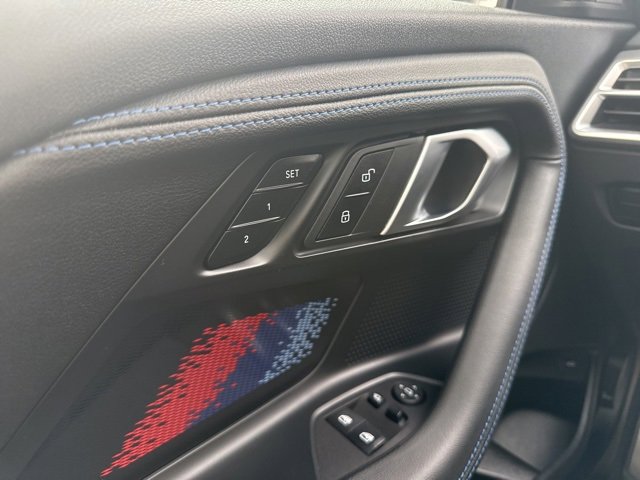 Used 2025 BMW M2 w/ Lighting Package image 6