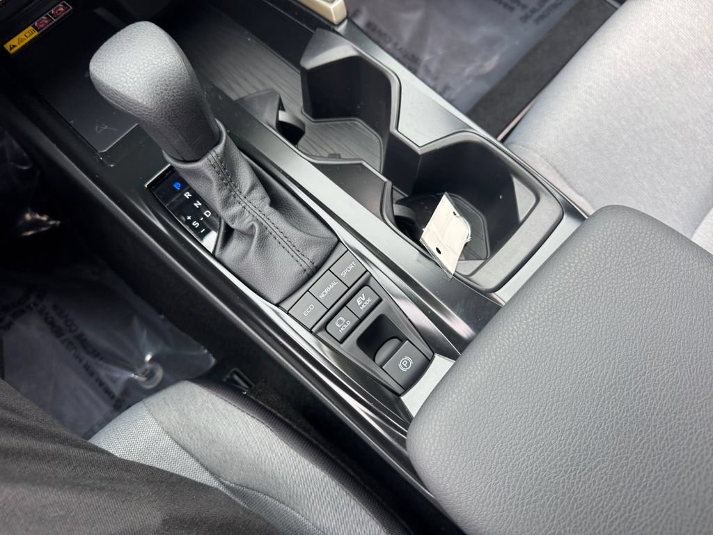 Used 2026 Toyota Camry LE w/ Convenience Package FWD image 23