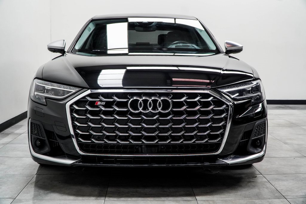 Used 2022 Audi S8 image 7