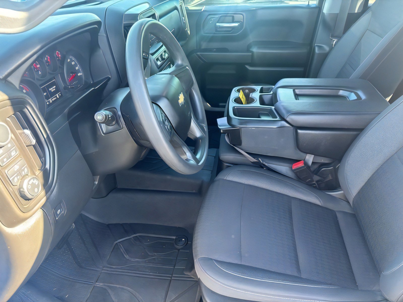 Used 2022 Chevrolet Silverado 1500 Custom w/ LPO, Dark Essentials Package image 11