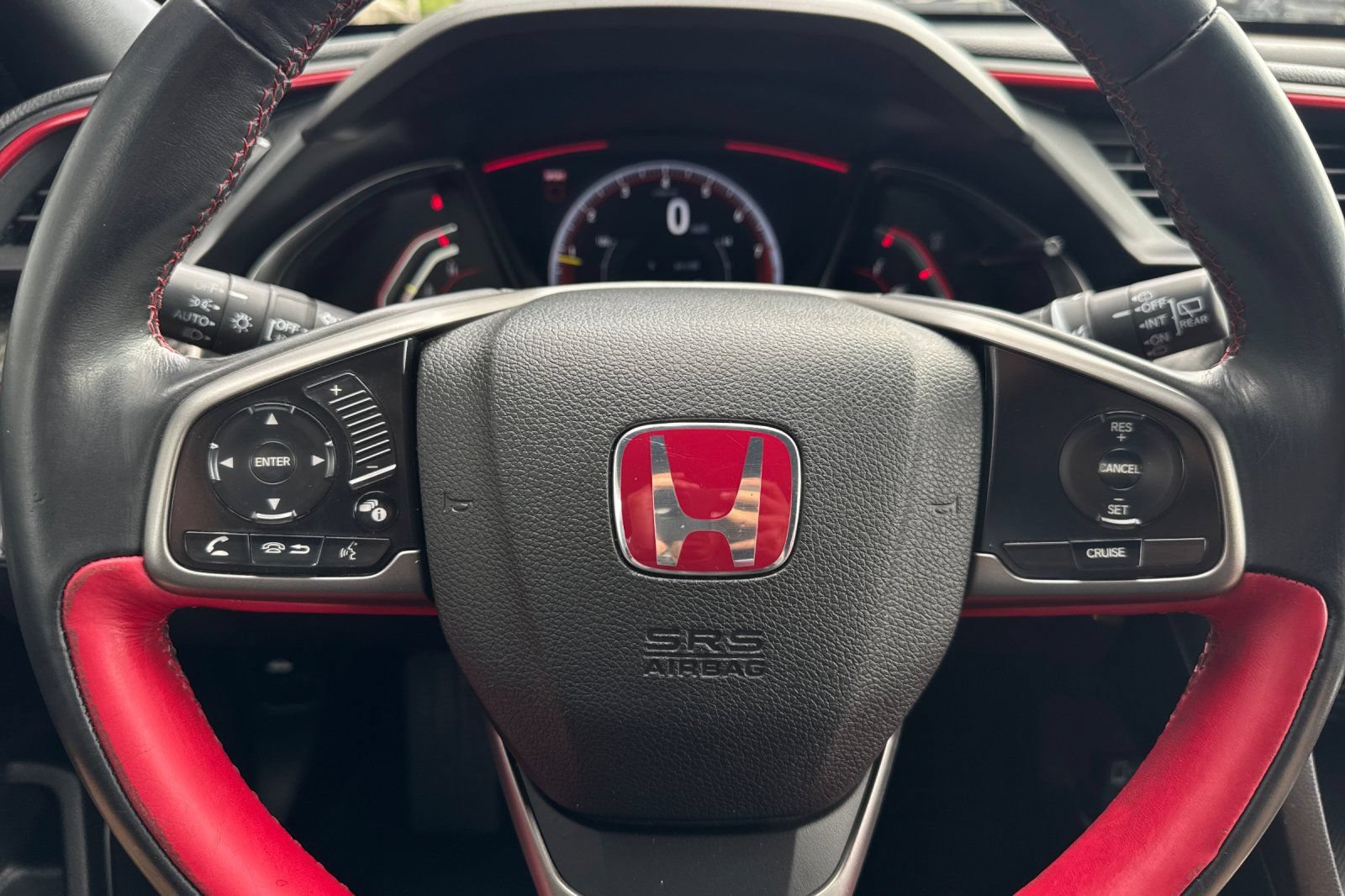Certified 2018 Honda Civic Type R image 24