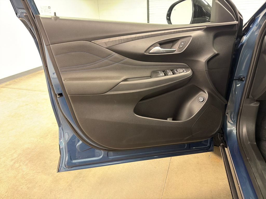 New 2026 Buick Envista Sport Touring w/ Convenience I Package FWD image 18