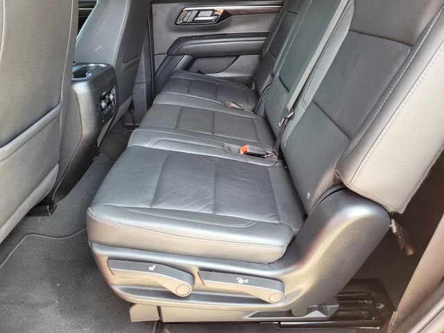 Used 2025 Chevrolet Tahoe Z71 image 17