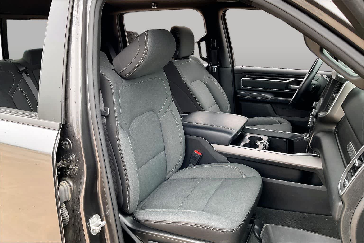 Used 2022 RAM 1500 Big Horn AWD/4WD image 10