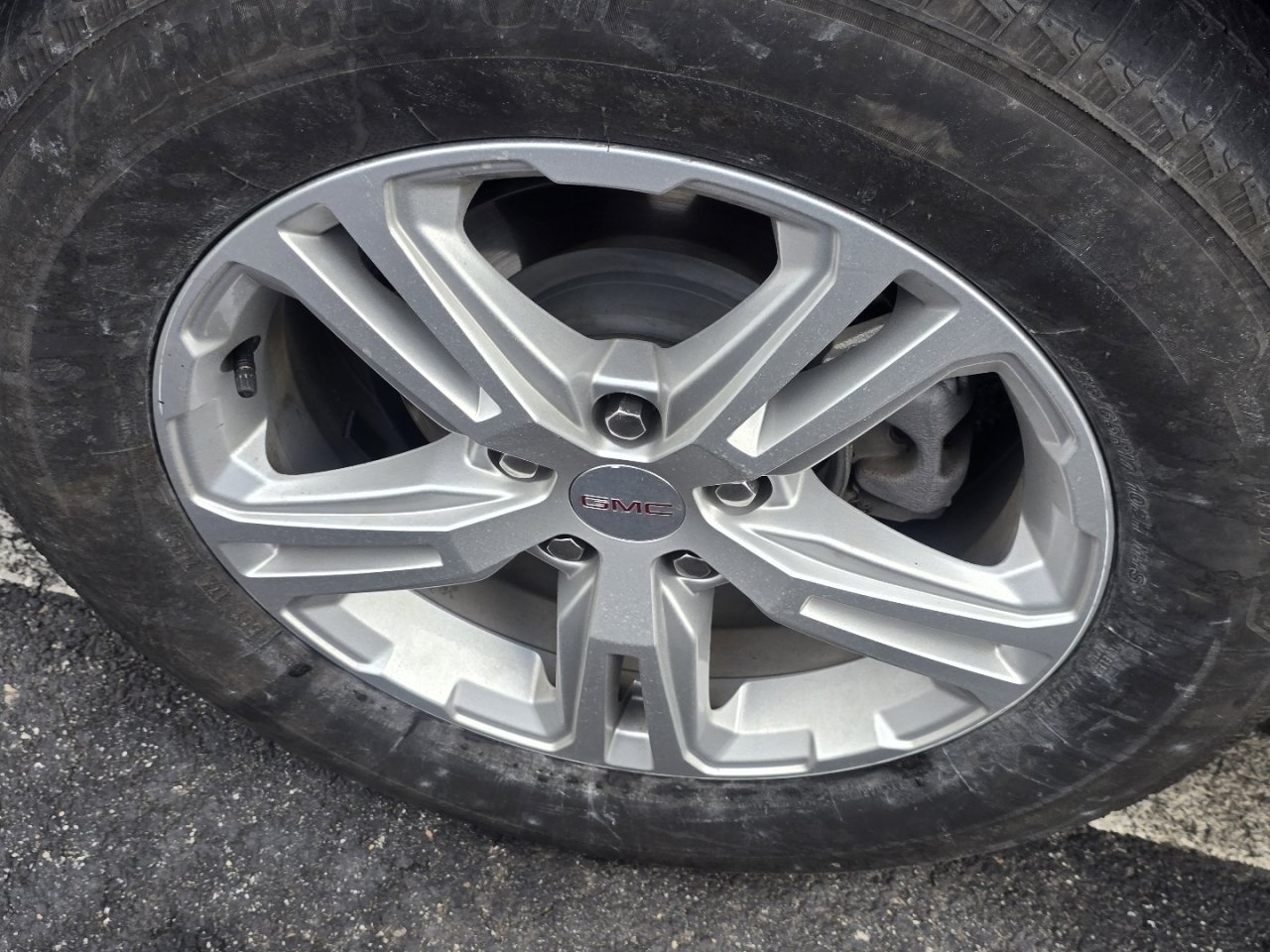 Used 2024 GMC Terrain SLE image 12