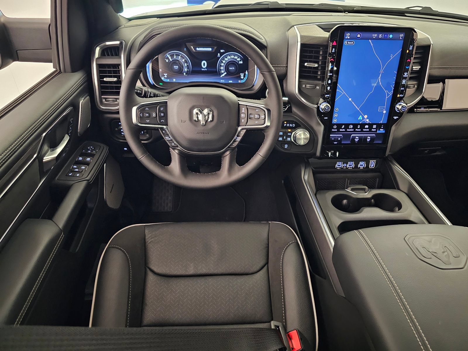 New 2026 RAM 1500 Laramie AWD/4WD image 8