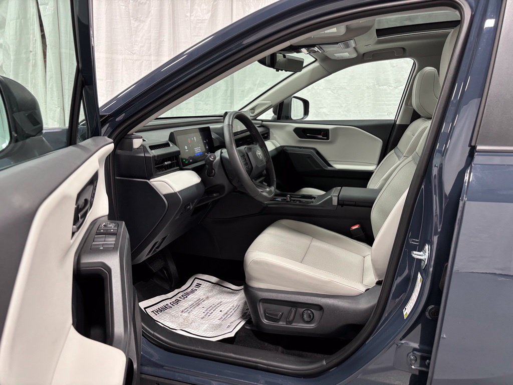 Used 2026 Toyota RAV4 Limited AWD/4WD image 10