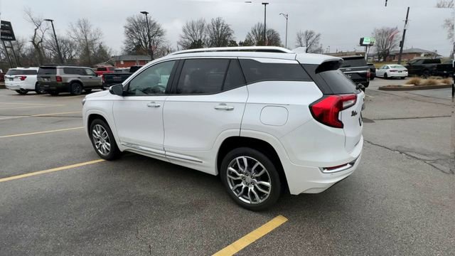 Used 2024 GMC Terrain Denali image 6