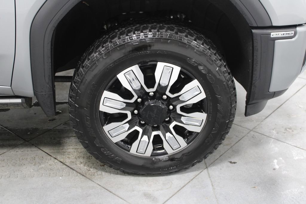 Used 2025 GMC Sierra 2500 Denali w/ Denali Reserve Package image 14