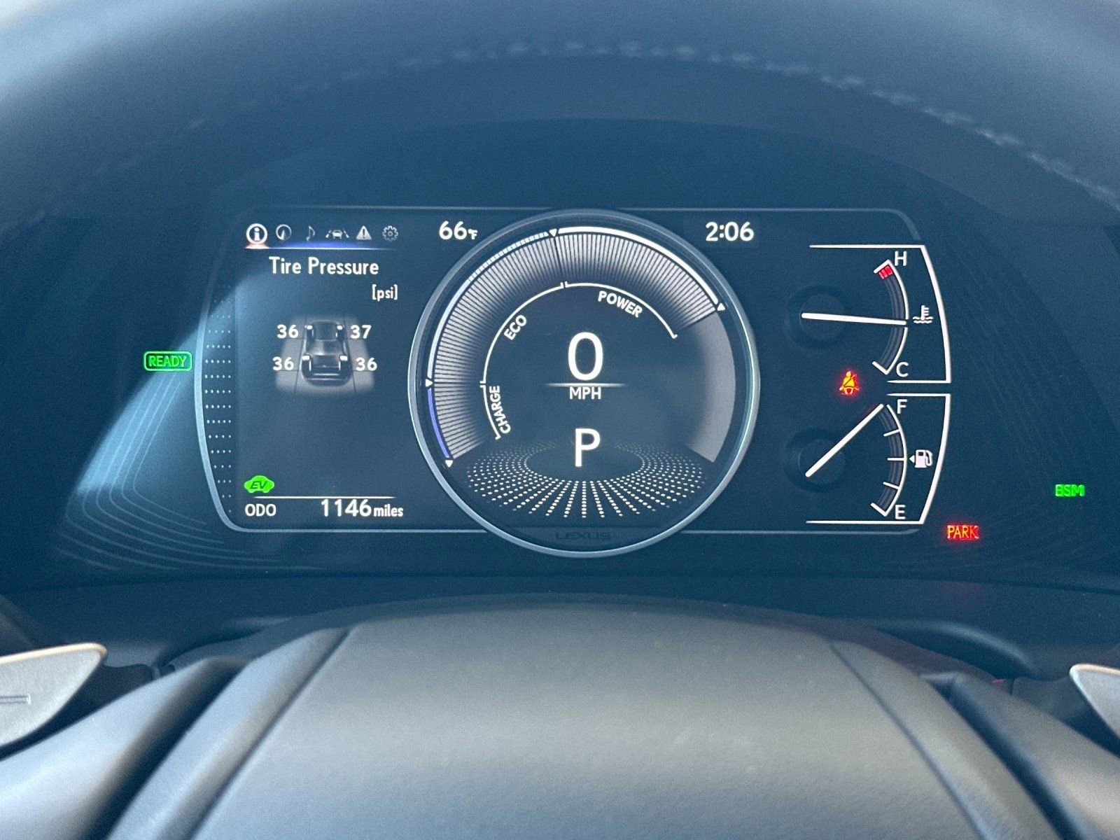 Used 2025 Lexus ES 300h w/ Premium Package FWD image 27