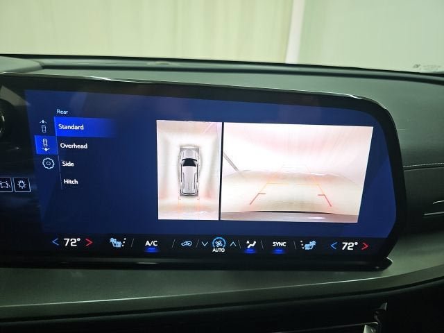 New 2026 Chevrolet Traverse LT w/ Driver Confidence Package FWD image 22
